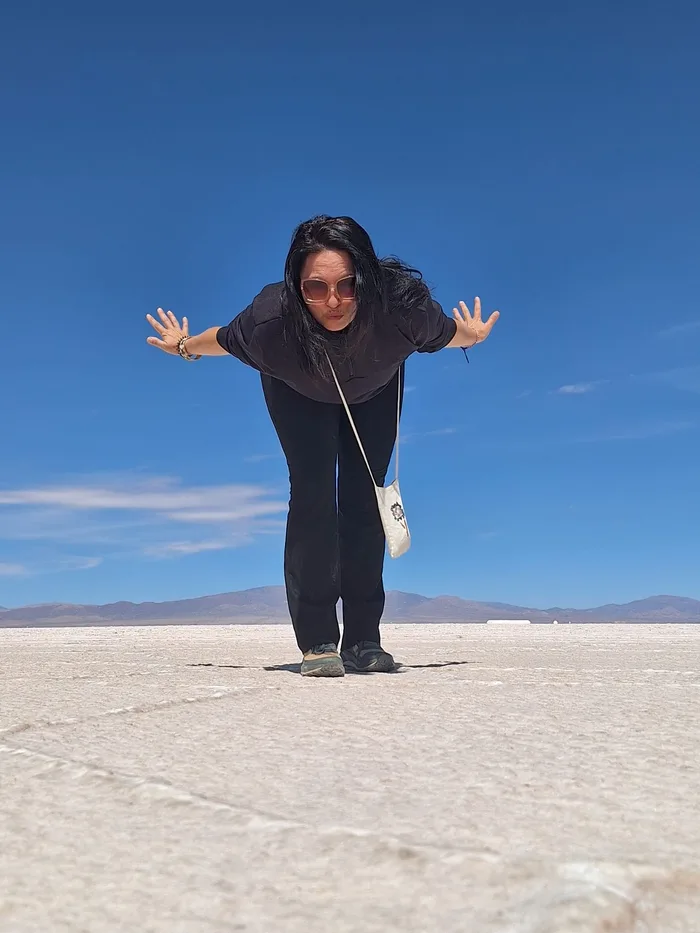 Silvia durante un viaggio nel deserto di sale